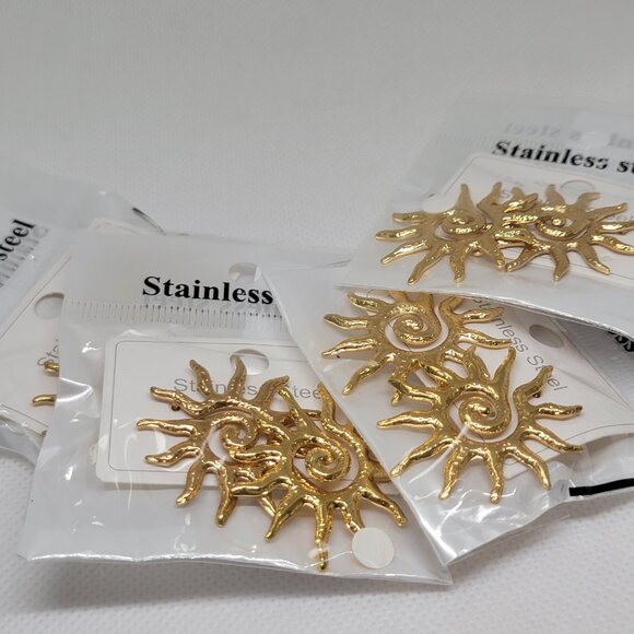 Classic Style Ear Studs Geometric Sun Stainless Steel 18K Gold Plated NEW - Picture 3 of 9